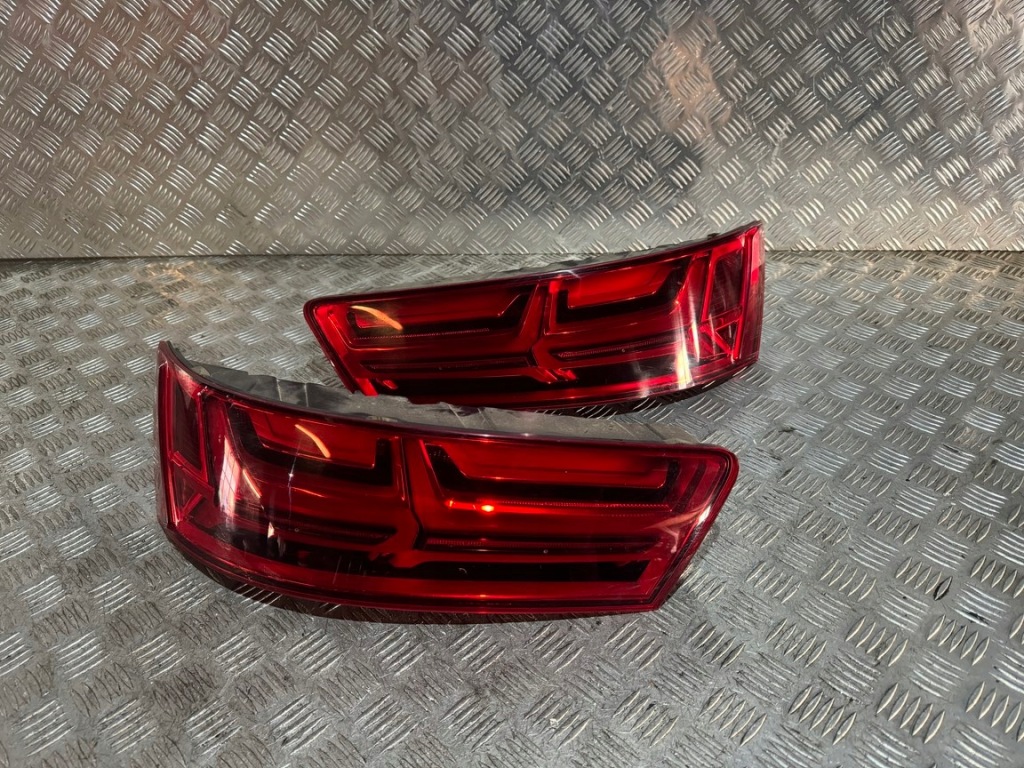 Купити Audi q7 4m оригінальна фара задній праві задня правий led 4m0945094e