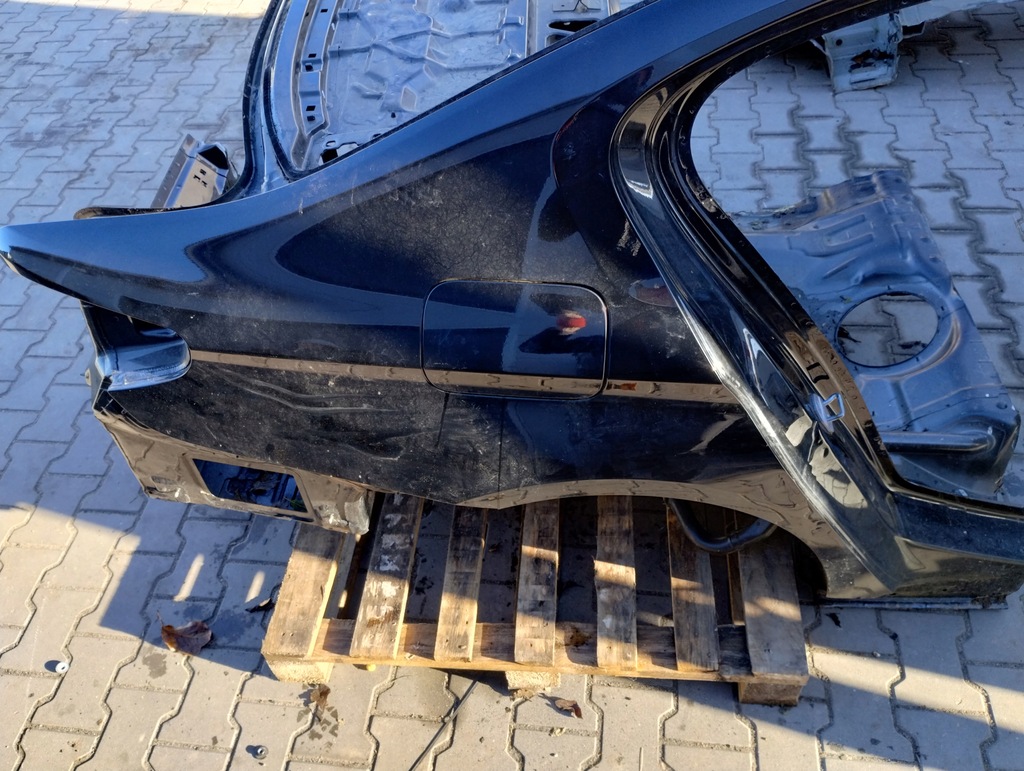 фото №1, Чверть крила правий задня bmw g30 475