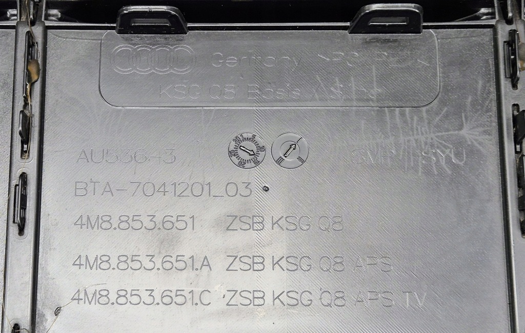 фото №15, Audi q8 4m решётка радиатора радиатора решётка радиатора оригинальный номер 4m8853651 4m8853651a 4m8853651c black