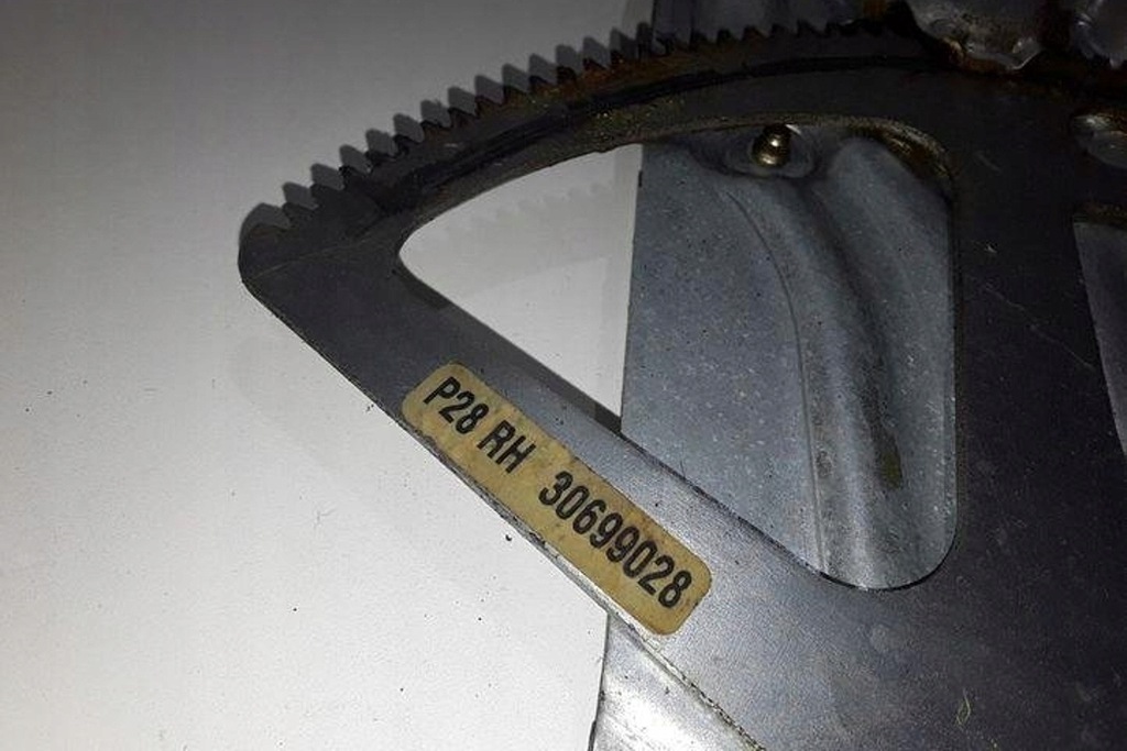 фото №7, Підйомник скло лівих передніх двері volvo xc90 i 130821761 2.5l бензиновий