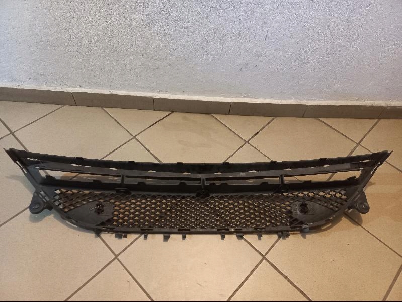 фото №8, Решётка средняя бампера mercedes e klasa w213 amg