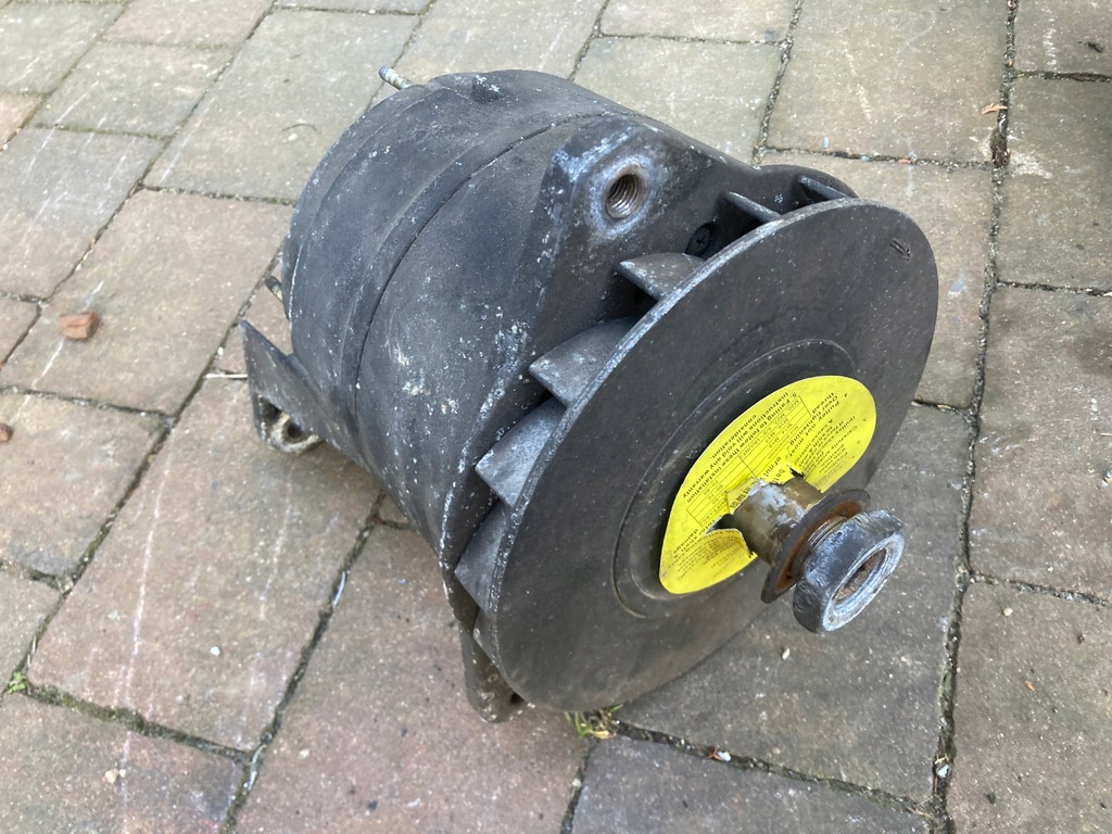 фото №1, Генератор 28v 140a bosch 0120689587 оригинал mercedes автобус