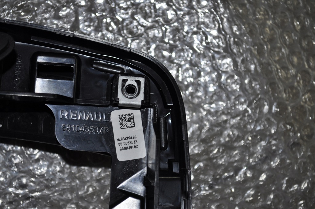 фото №4, Renault clio iv рамка радио консоли 681043537r