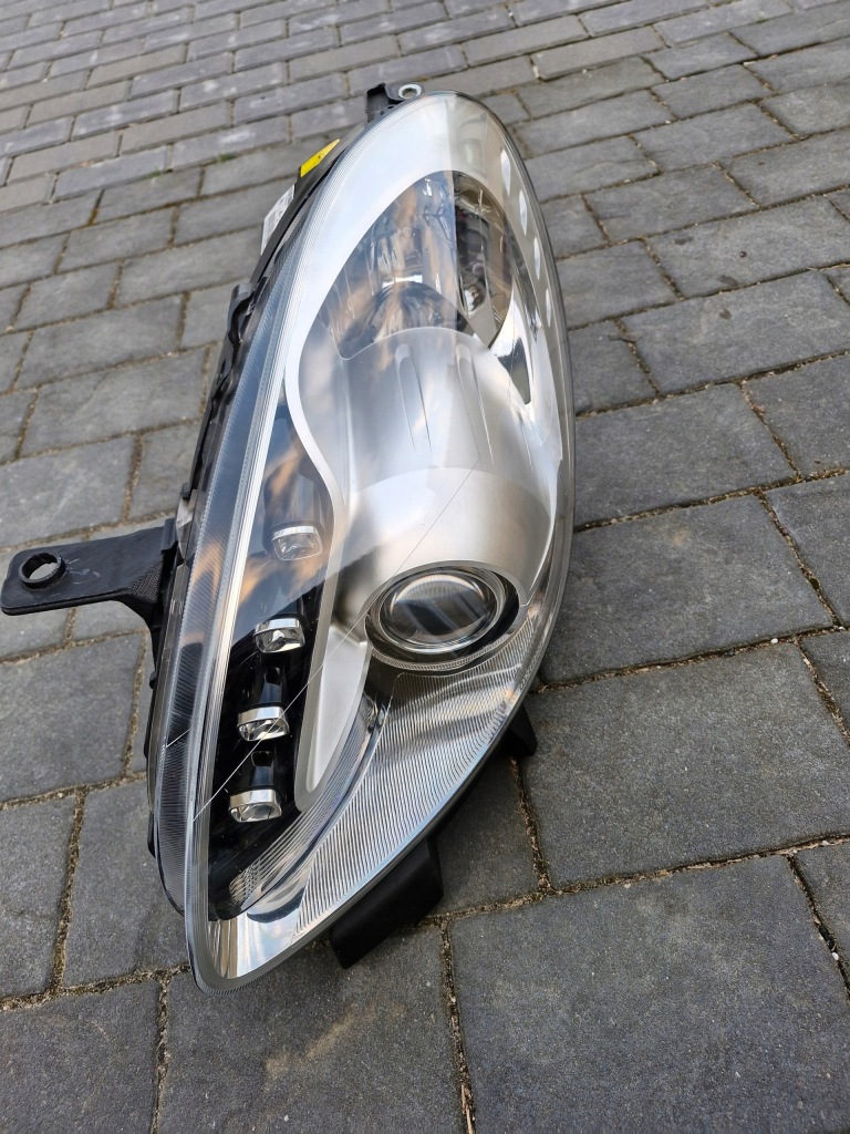 Купити Alfa romeo giulietta ліва фара ксенон led європа світла гарний стан