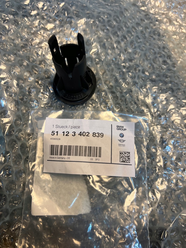 фото №1, Bmw x3 e83 przedlift держатель кронштейн 51123402839