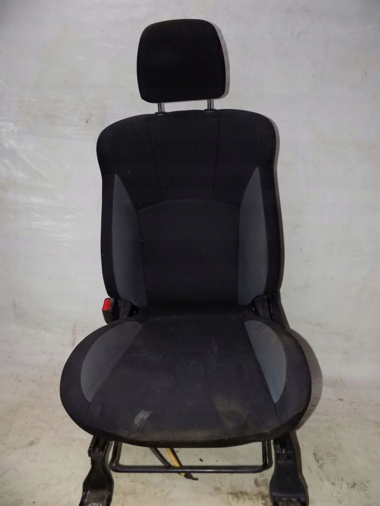 Купити Mitsubish outlander ii сидіння лівий перед передній