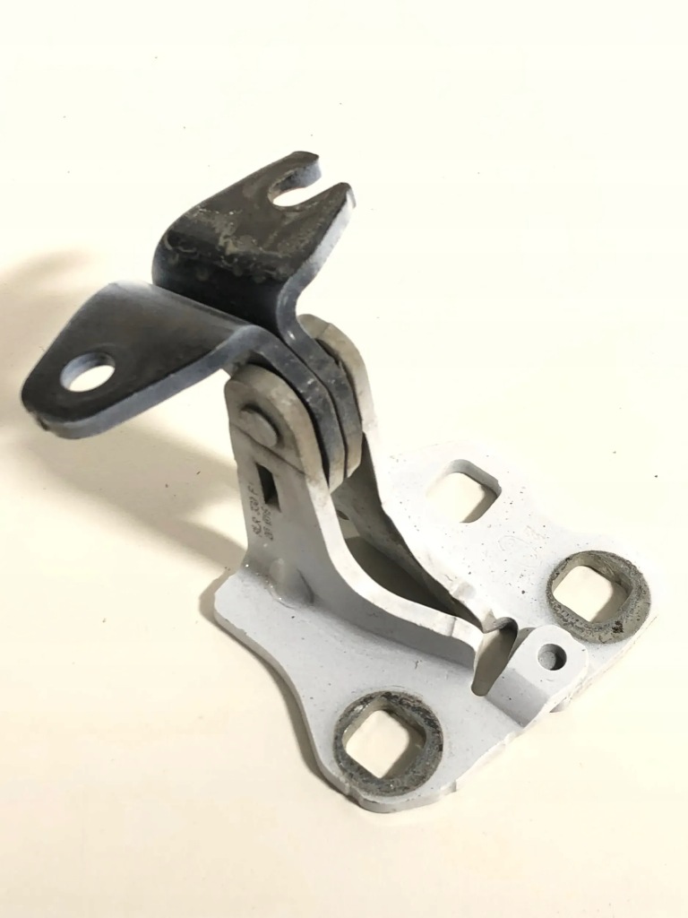 Tesla model 3 2019 петли Цена