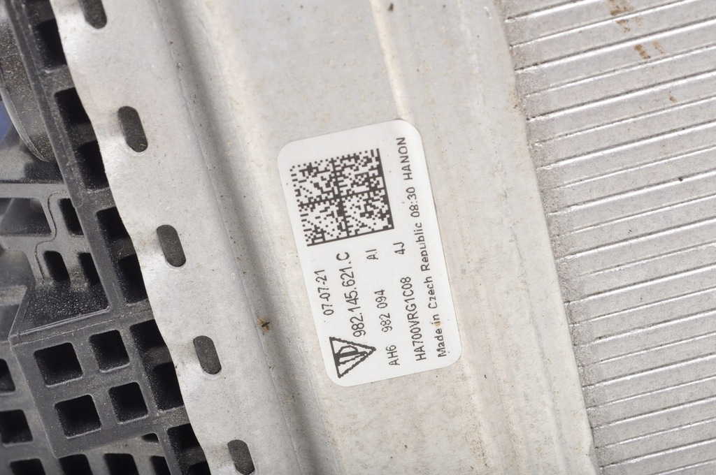 фото №7, 718 cayman 982 2.0 радіатор інтеркулер 21r