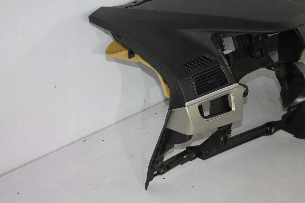 фото №10, Панель приладів консоль подушка безпеки ремені комплект grande punto 05-