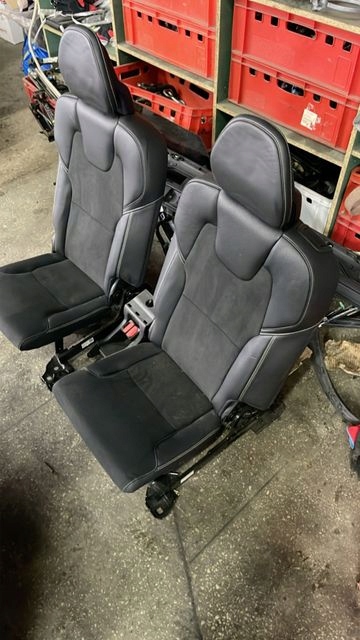 фото №13, Volvo xc90 ii alcantara r-design сиденья заднее сиденье кожа 7 человек