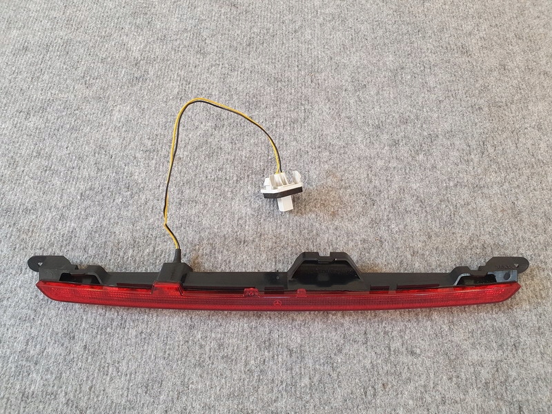 фото №1, Mercedes a klasa 177 a0999068901 світло стоп оригінальний номер