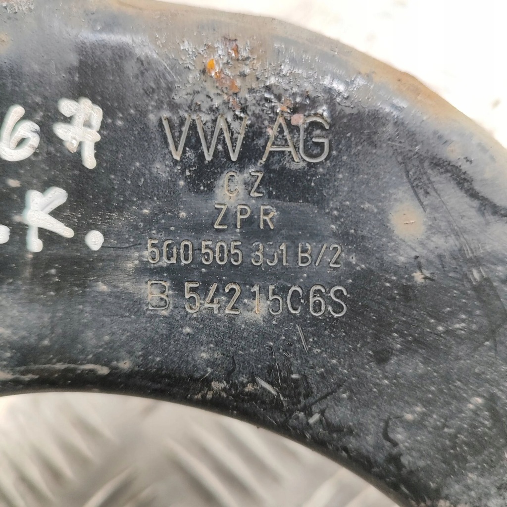 фото №7, Audi q3 8u 2016 ліва сторона верхній важіль задній