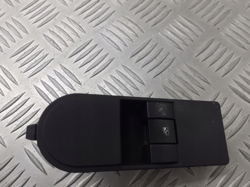 фото №1, Панель скло правий перед opel zafira b 13228709