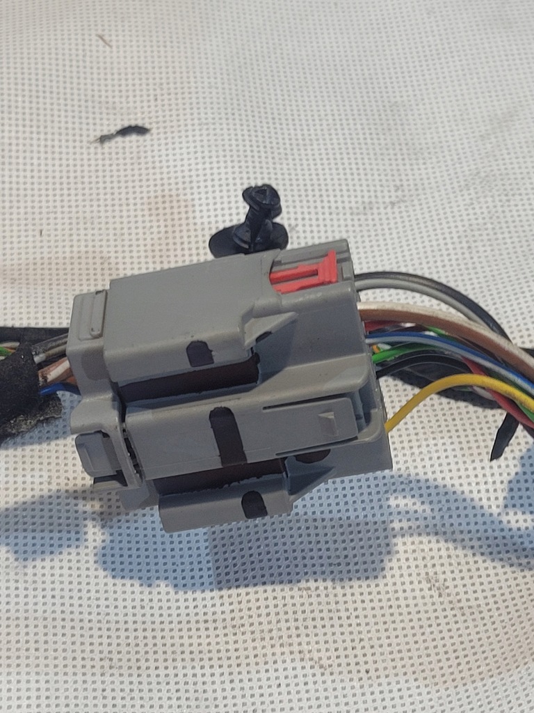 фото №12, Жгут подлокотник сиденье оригинальный номер av6t-14b079 av6t-15k857 ford c-max mk2