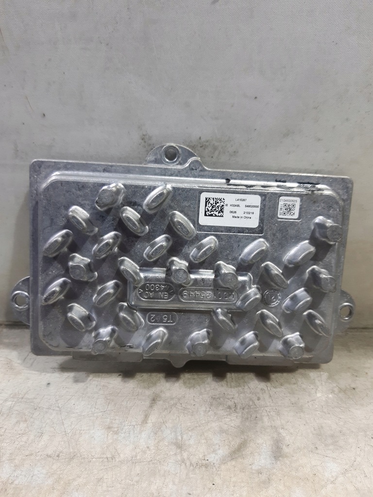 фото №1, Преобразователь led s48020000 peugeot 2008 ii