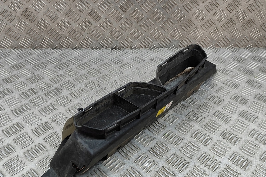 фото №5, Land rover range rover velar l560 канал воздуха радиатора j8a2-9h722-ab 2