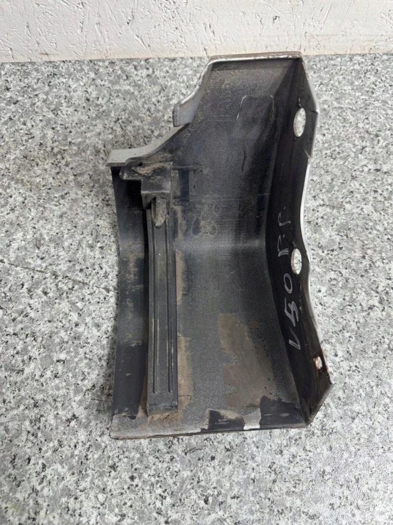 фото №6, Наконечник заглушка порог правая volvo v50 2004-2012