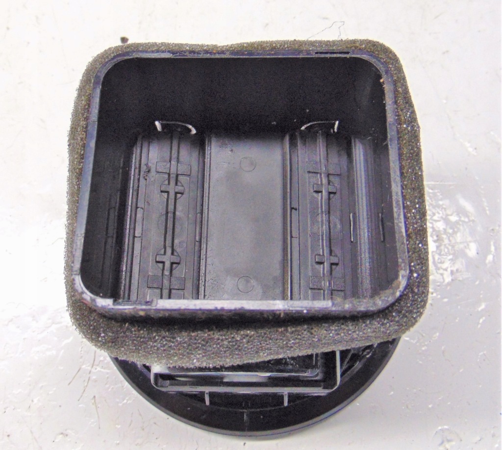 фото №3, Решётка обдув opel adam europa