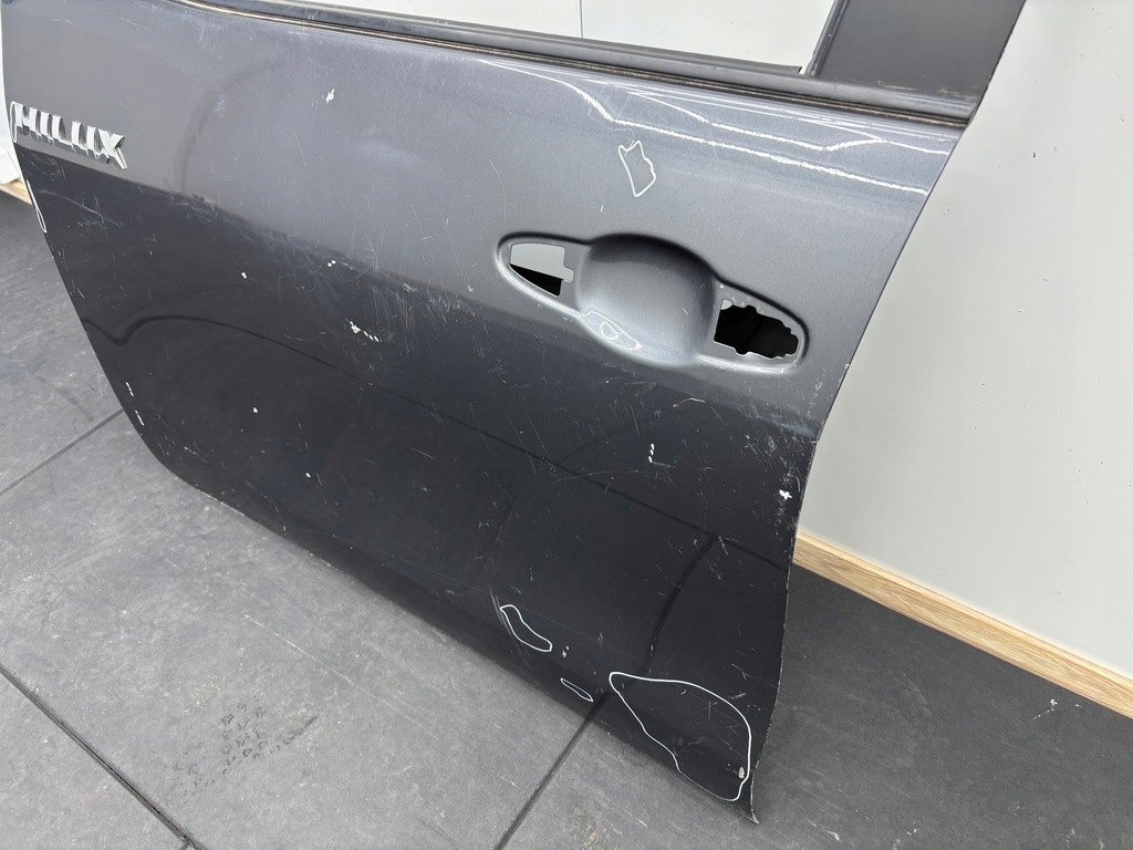 фото №11, Toyota hilux viii 2015r-- дверь левая передние перед