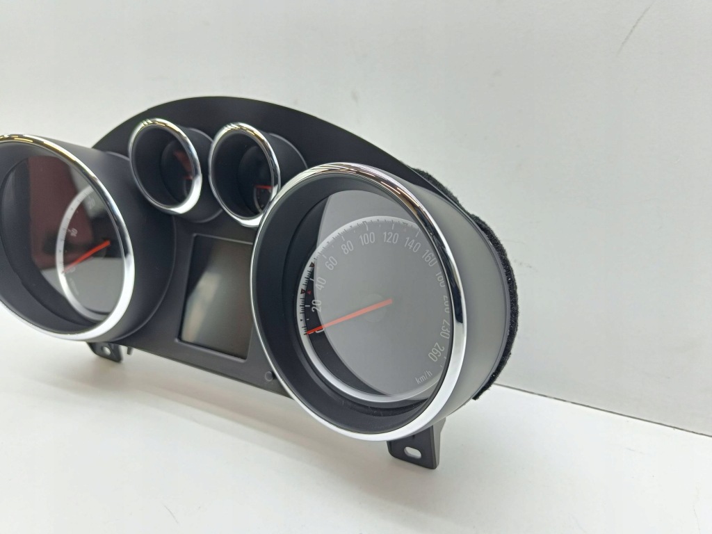 фото №2, Opel astra j 2012 счетчик / спидометр