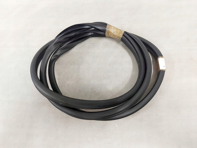 фото №1, Mazda 6 iii gj kombi прокладка дверь левый задняя левая