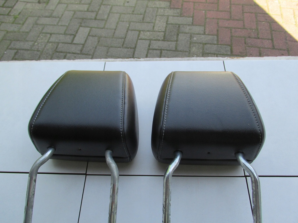 фото №11, Підголівник перед білий нитка шкіра focus mk3 2013