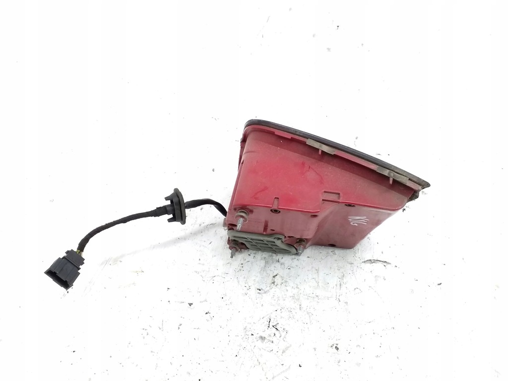 фото №11, Audi a8 s8 d3 4e 2008 левая сторона лампы задний крышки багажника