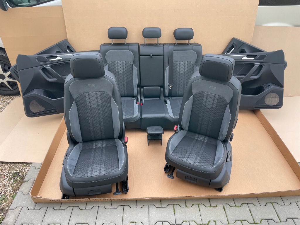 фото №1, Сиденья заднее сиденье обшивки tiguan r r-line 16-24 jak nowe оригинал kpl