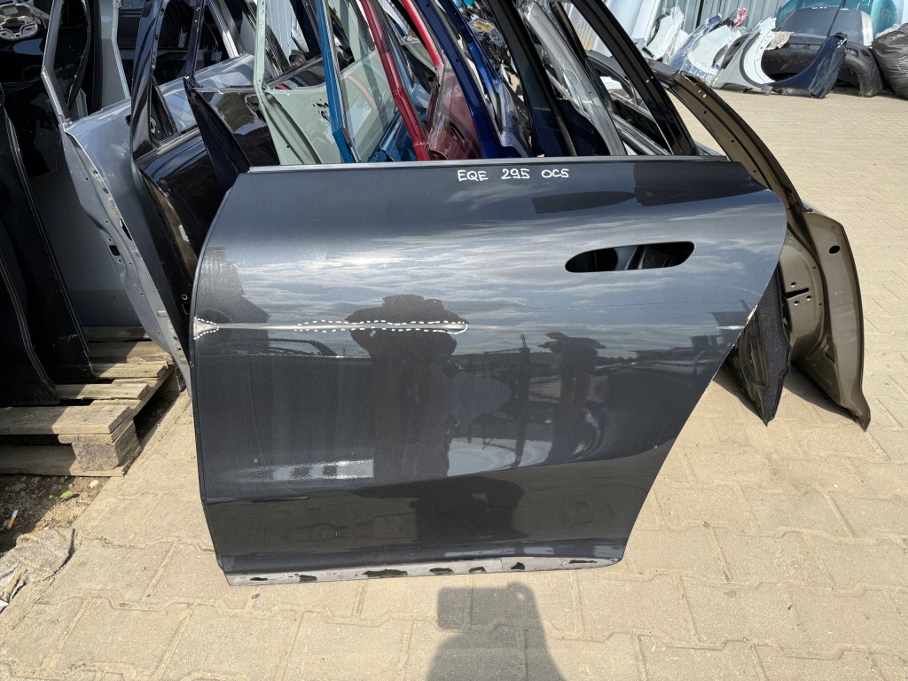 фото №1, Mercedes eqe w295 дверь задние левая
