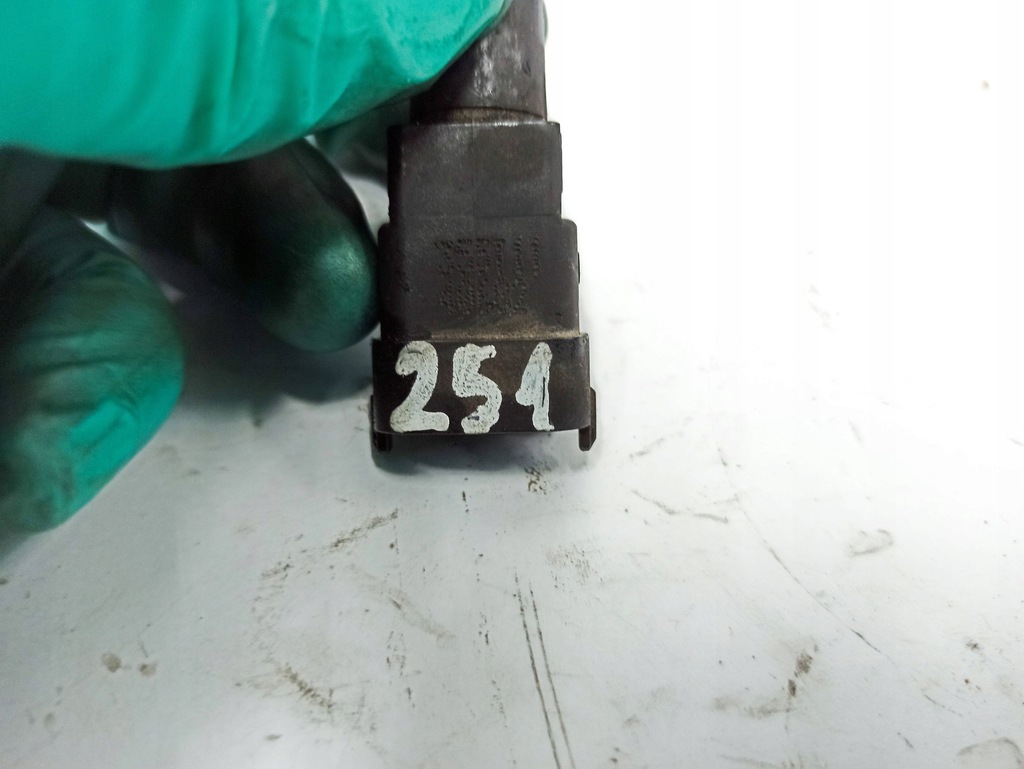 фото №11, Mercedes-benz r w251 2012 датчики положення вала колінчастого