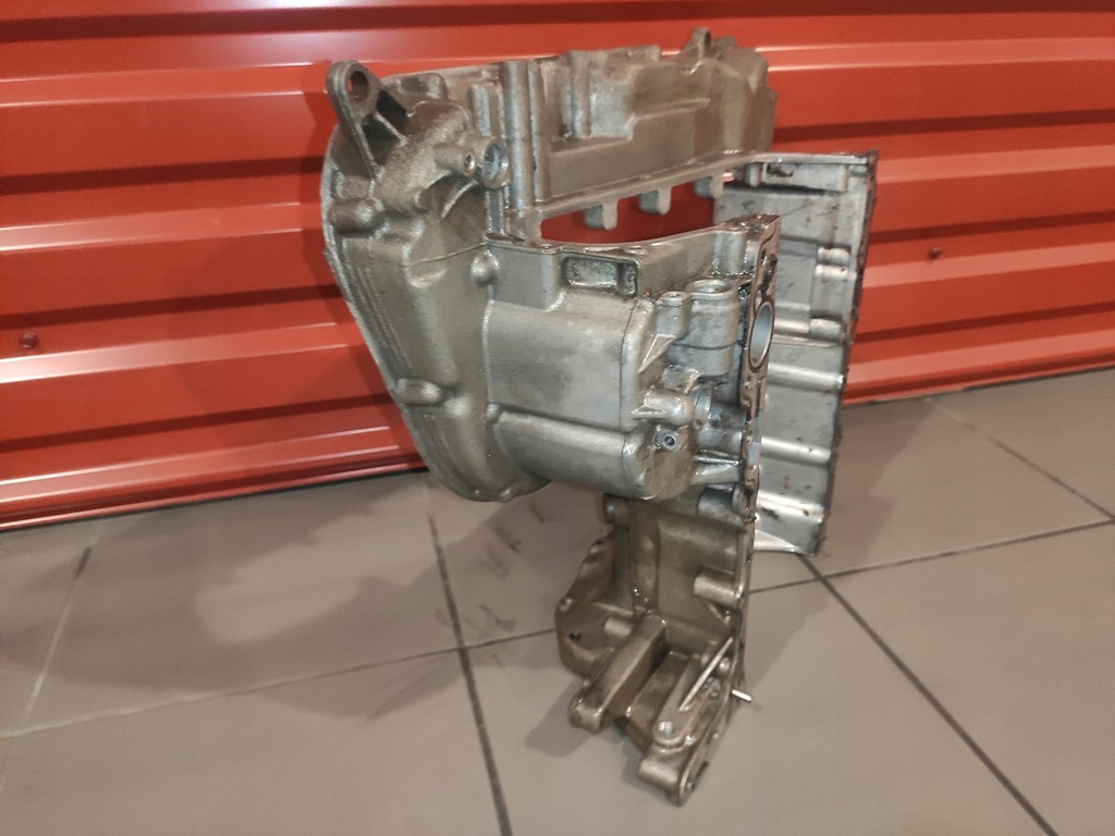 фото №8, Audi q7 4l 3.0tdi cjg cjga a7 4g основа картер картера масляний 059103603ek