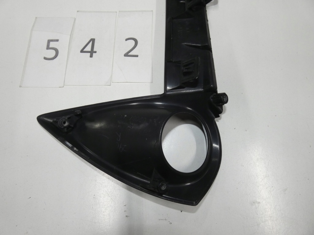 фото №13, Решётка бампера lexus ux правая 542.