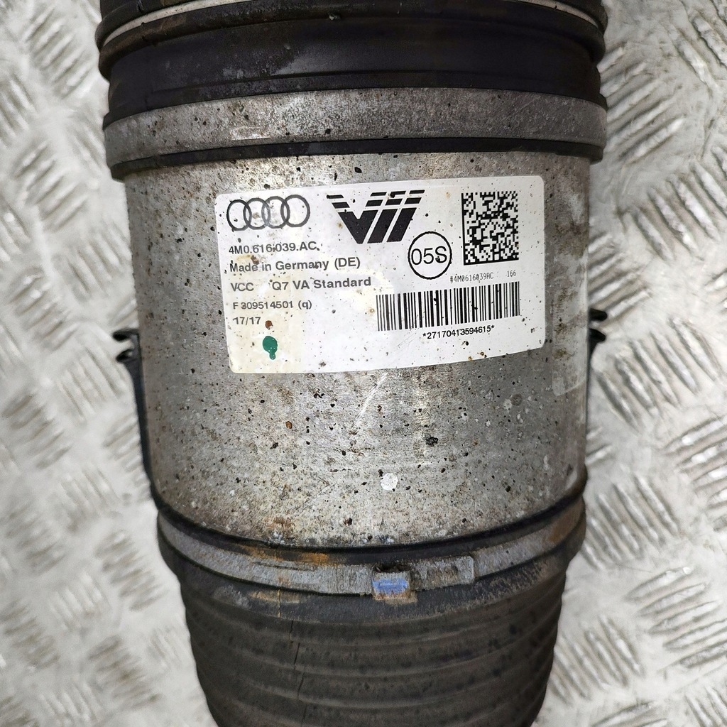 фото №7, Audi q7 4m 2017 права сторона передній амортизатор підвіска пневматичний