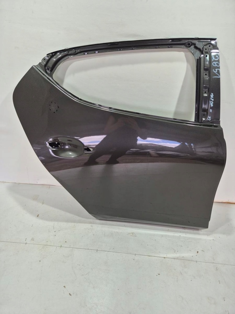 фото №1, Mazda 3 iii iv bp 18- 19- hb дверь правое задние правый задняя