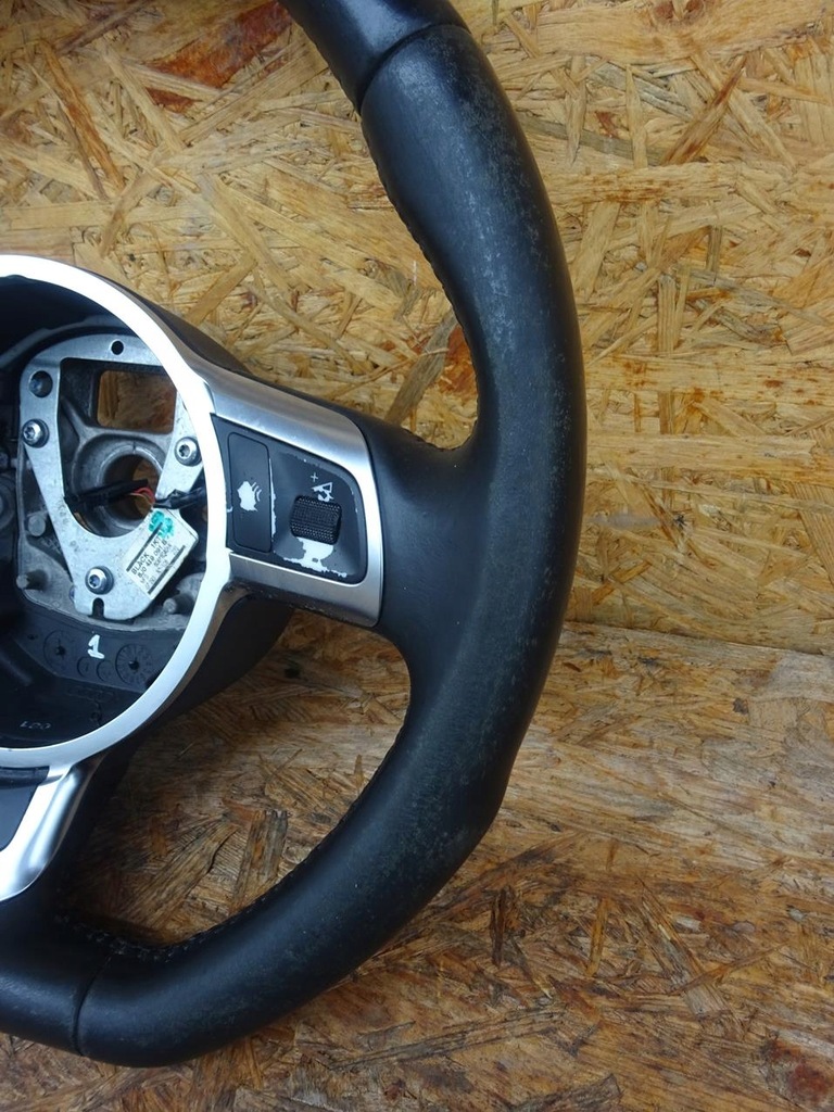 фото №9, Audi tt 8j a3 8p lift воздуховод кожа мультифункция s-line 8j0419091b