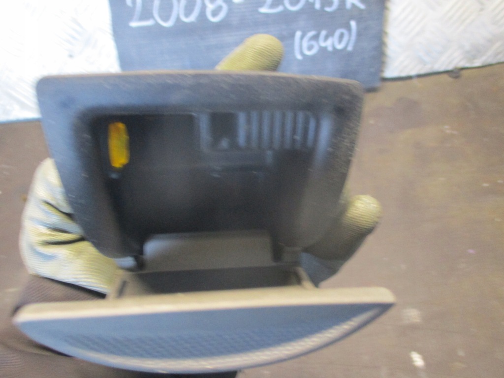 фото №3, Попільничка renault thalia 08-13r