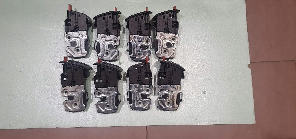 Підрамник pod двигун підрамник поперечина оригінал демонтаж mercedes c klasa w205 Недорого