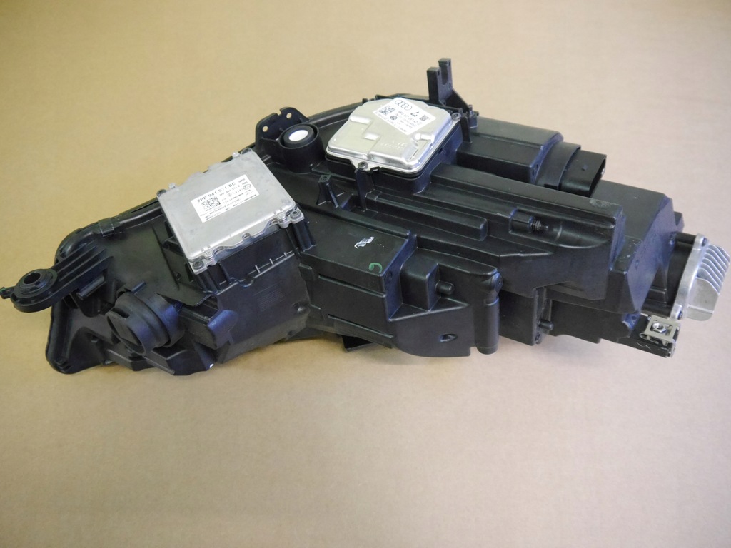 фото №5, Audi a4 b9 лампа matrix левая 8w0941035