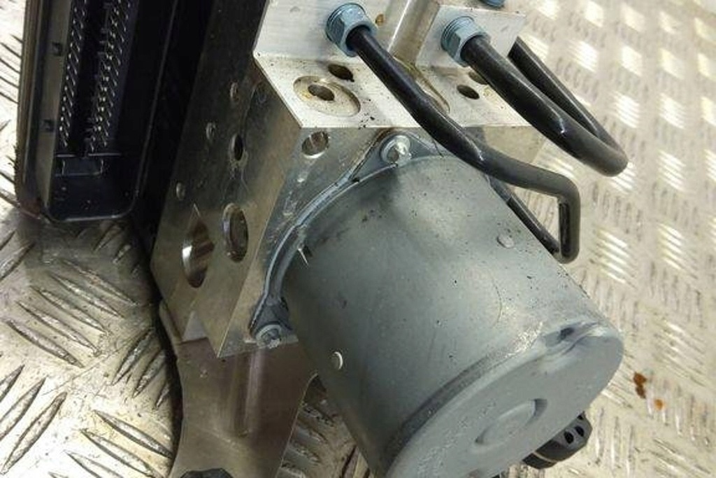 фото №9, Насос abs bmw 7 f01, f02 6798120 4.4l бензиновий 2014