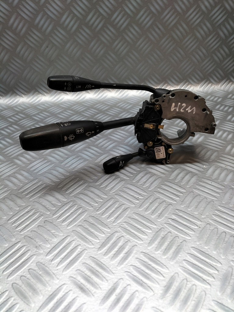 фото №1, Перемикач комбінований mercedes w211 a1715402945 xyz