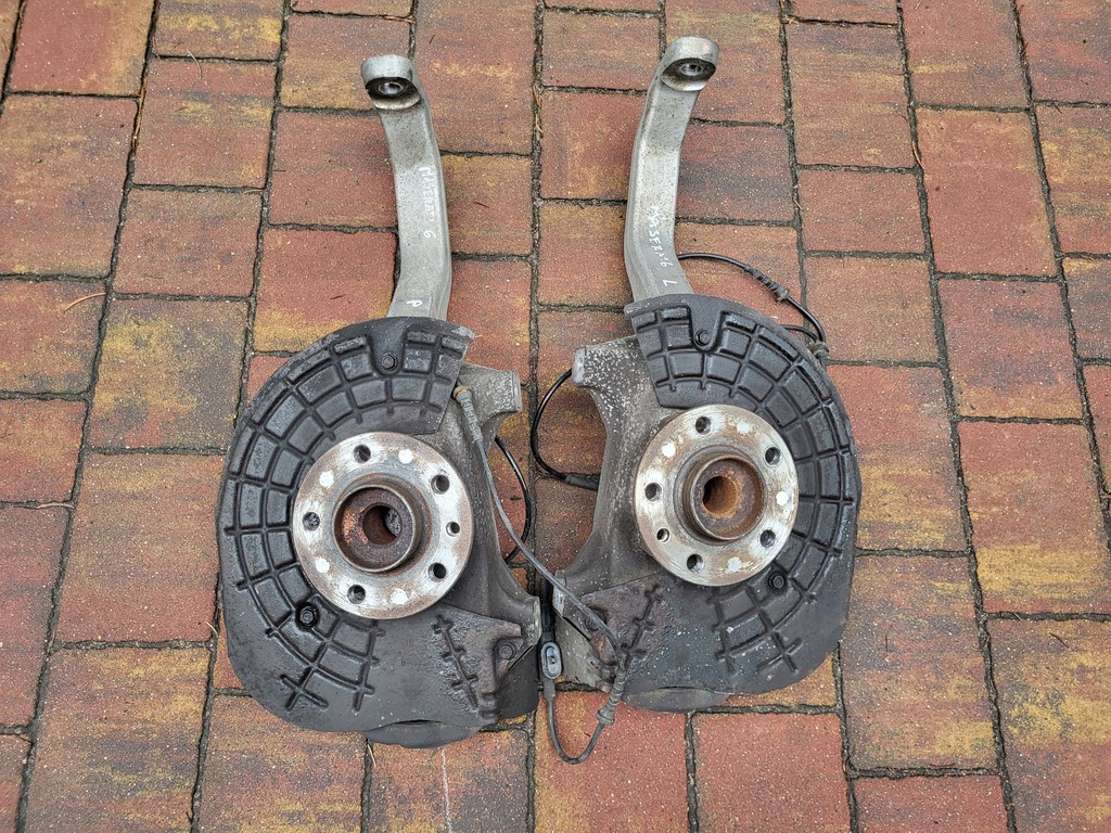 фото №1, Поворотный кулак левый перед maserati quattroporte vi