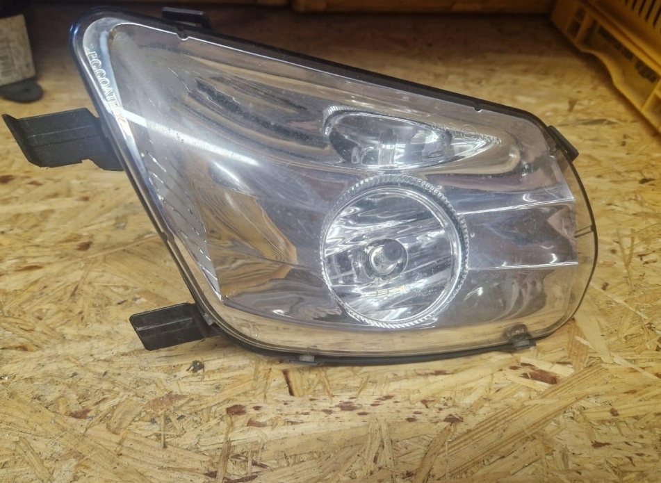 фото №1, Peugeot 308 противотуманная фара левый перед 89205431