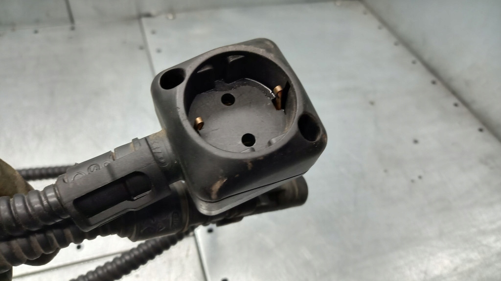 фото №5, Шланг отопления кабины volvo s60 xc70 v70 ii lift 05r 2.4b type kvu 303