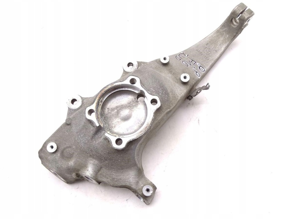 Купить Bmw 5 f10 sedan 10-17 поворотный кулак правый перед оригинал rwd 2wd