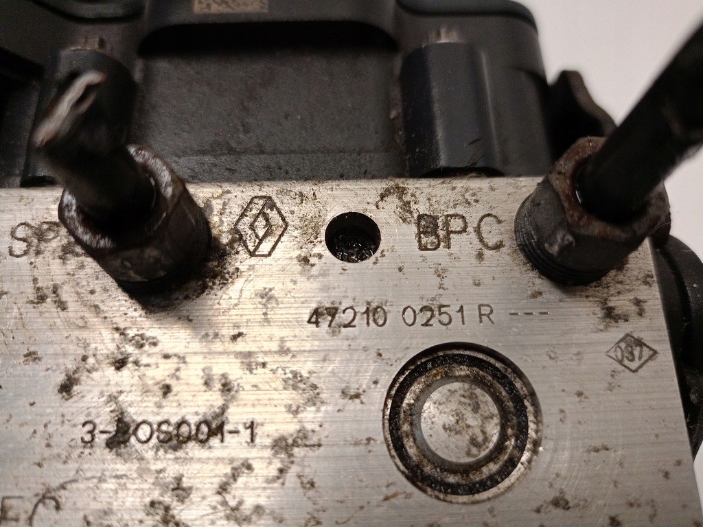 фото №8, Насос abs 472100251r renault zoe