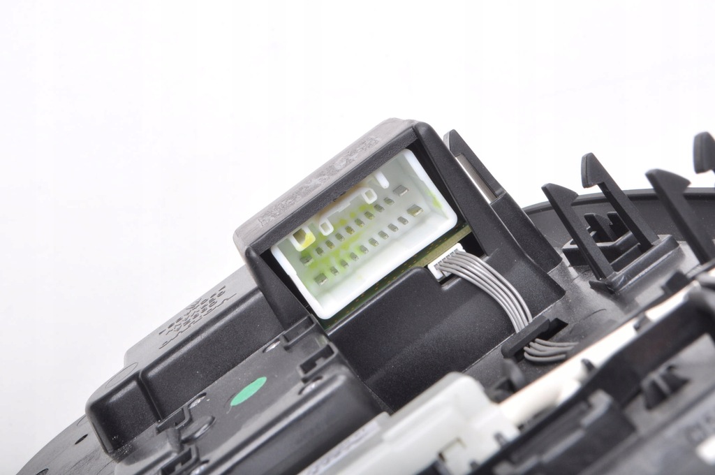 фото №6, Volvo xc90 ii освещение лампа кабины салона 31443745