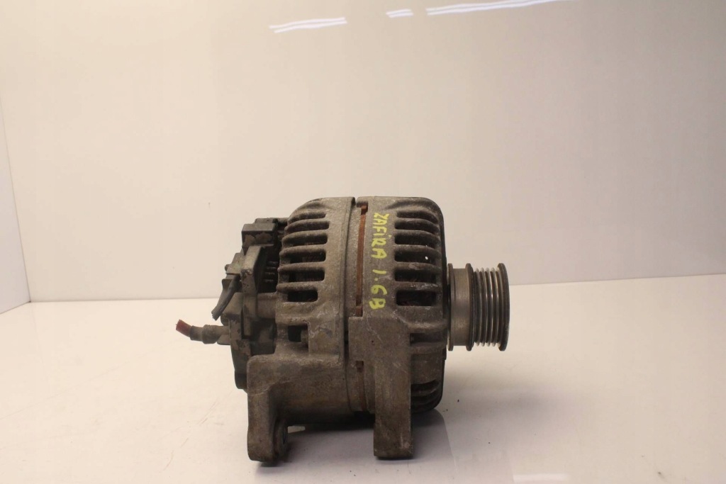 Купити Opel zafira astra h 1.6 b генератор 55556067 | 0124425020