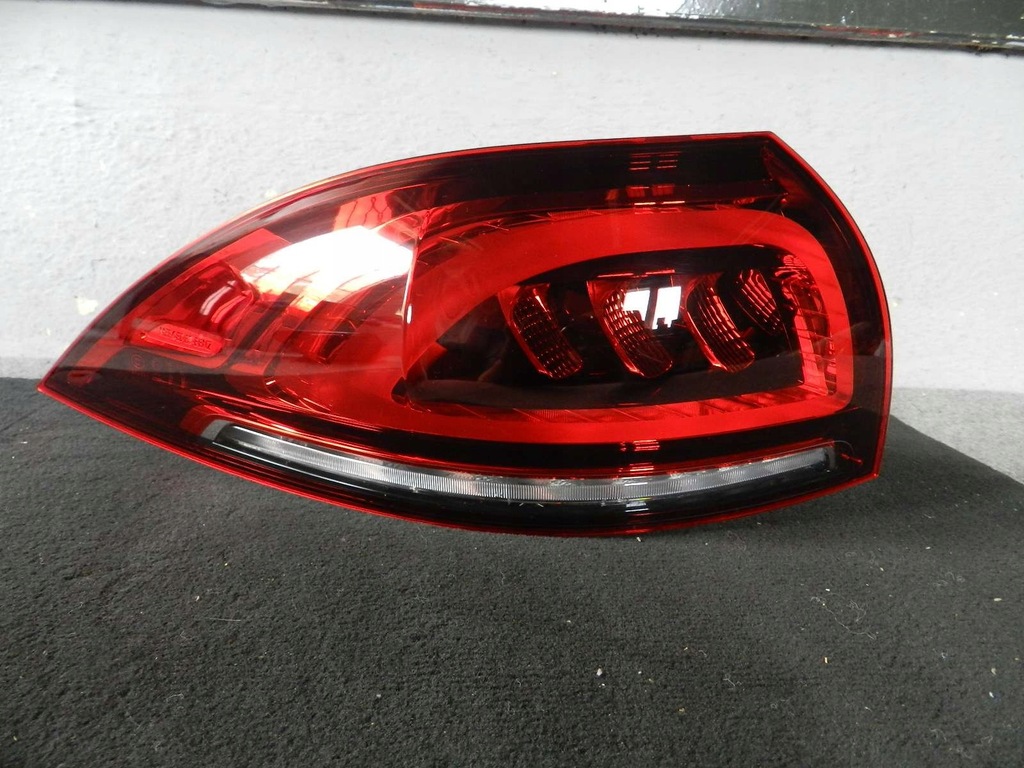 фото №1, Mercedes gle ii w167 19- лампа led задняя левая сторона