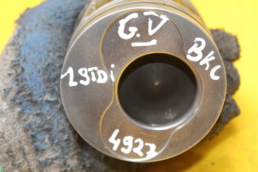 фото №16, Поршень шатун шату́н golf v a3 8p 1.9 tdi 038g