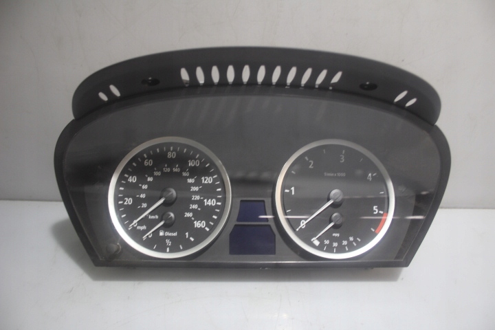 фото №1, Прилади bmw 5 520d e60